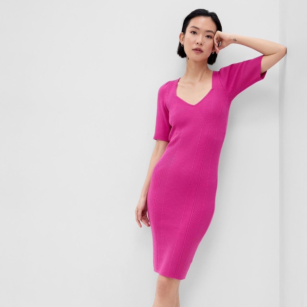 GAP Pink Bodycon Midi Dress V-Neck Short Sleeve